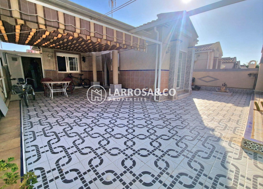 A Vendre - Villa - Torrevieja - Torreta florida