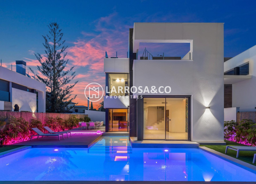 A Vendre - Villa - Torrevieja - Torreta florida