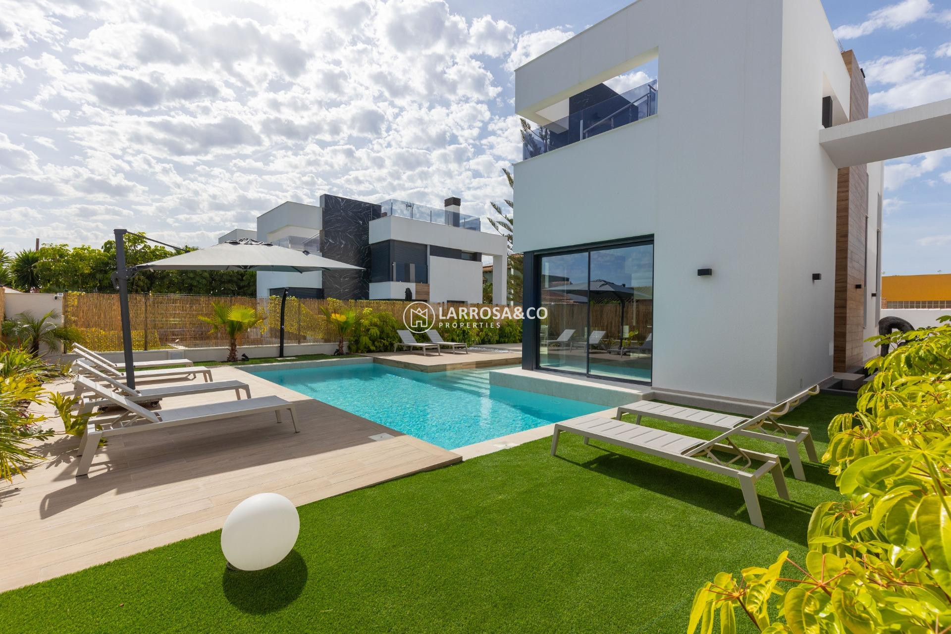 A Vendre - Villa - Torrevieja - Torreta florida