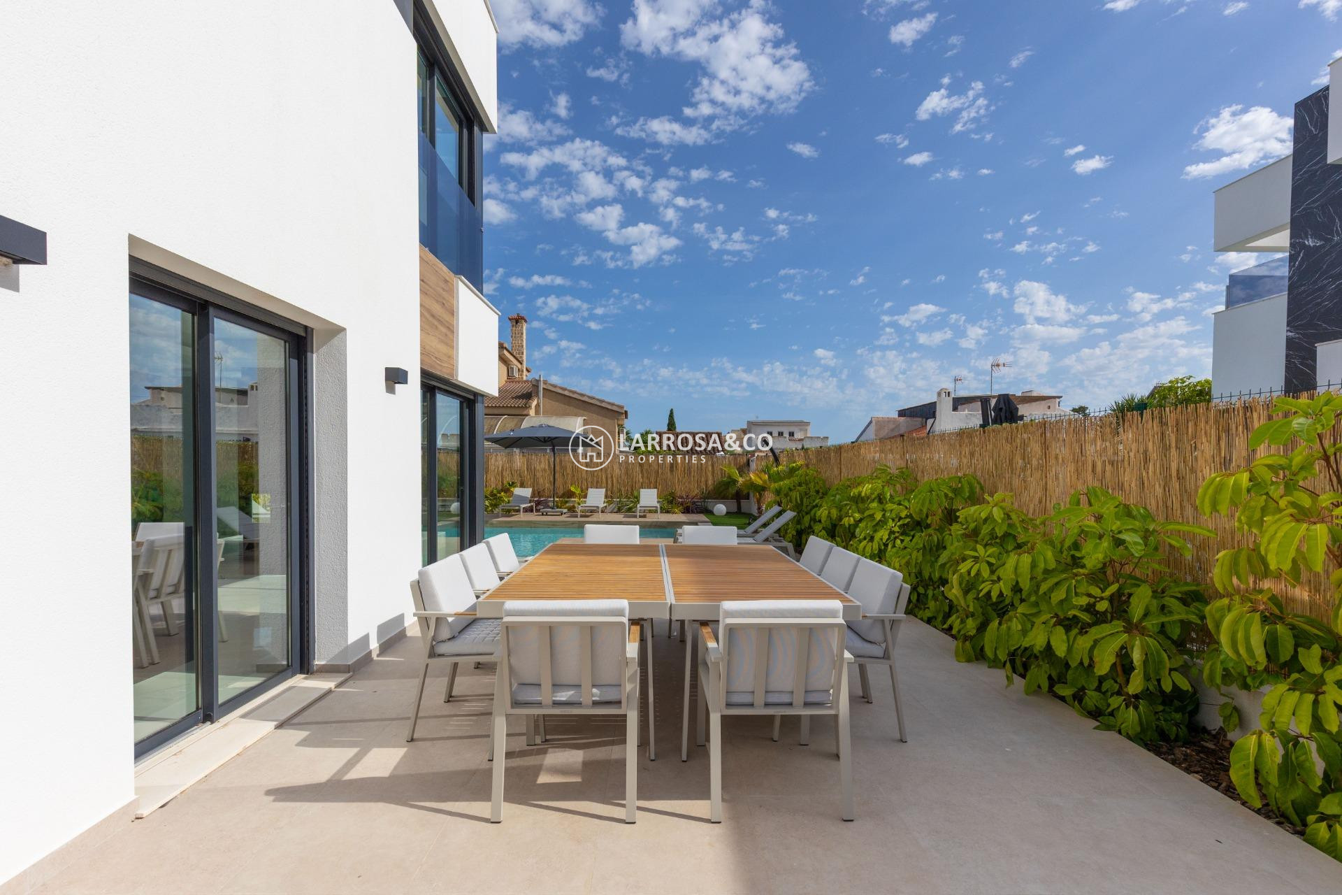 A Vendre - Villa - Torrevieja - Torreta florida