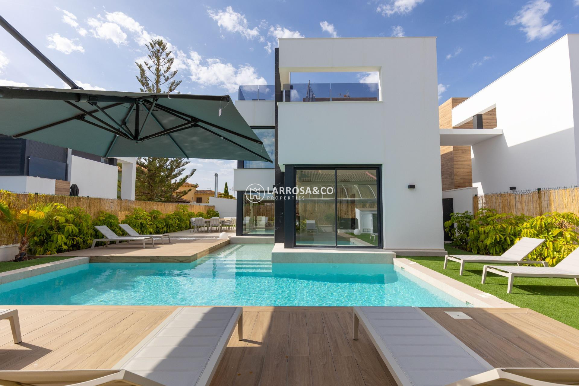 A Vendre - Villa - Torrevieja - Torreta florida