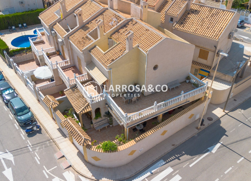 A Vendre - Villa - Torrevieja - Zona los Frutales