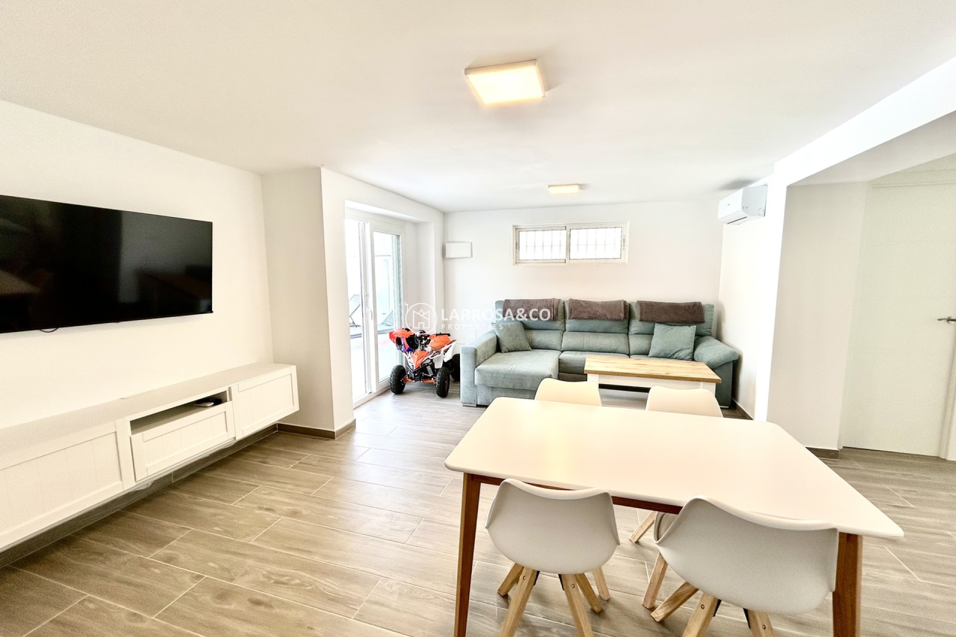 A Vendre - Villa - Villamartín - Costa Blanca