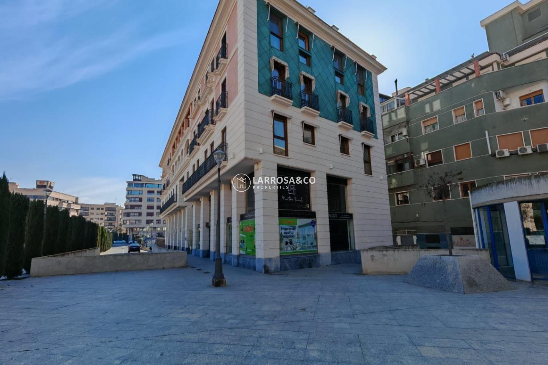 Alquiler larga estancia - Local - Orihuela - Zona Centro