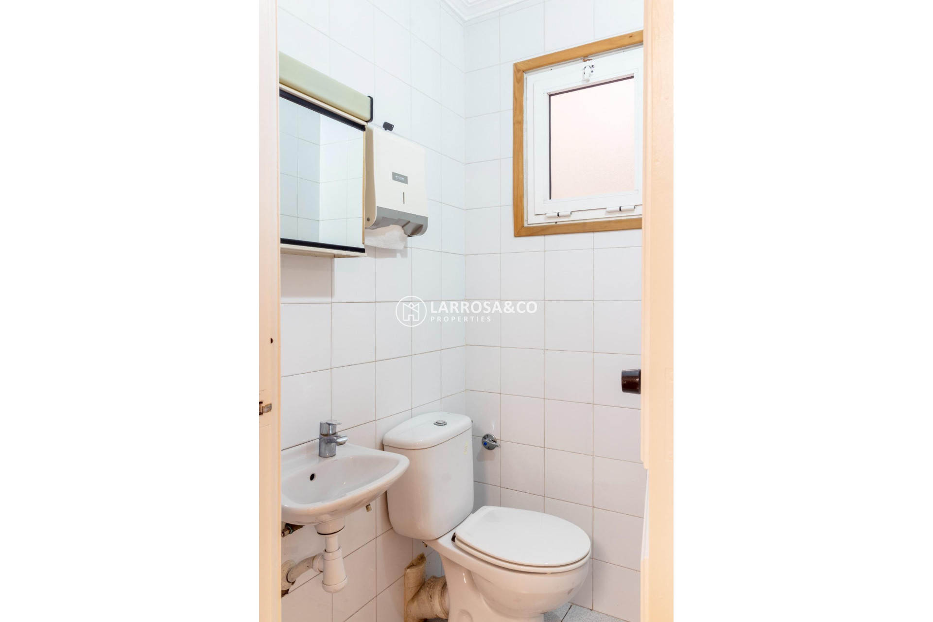 Alquiler larga estancia - Local - Orihuela - Zona Centro