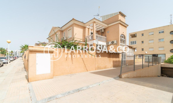 Apartamento - Reventa - Orihuela costa - La Zenia