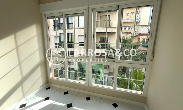 Apartamento - Reventa - Torrevieja - Centro