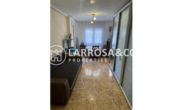 Apartamento - Reventa - Torrevieja - Estacion de autobuses