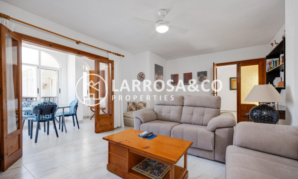 Apartamento - Reventa - Torrevieja - La Mata