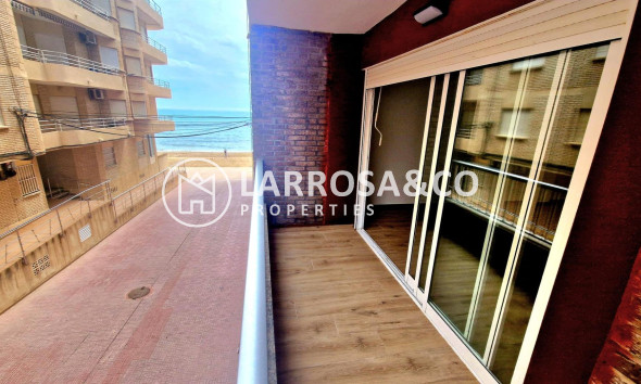 Apartamento - Reventa - Torrevieja - La Mata