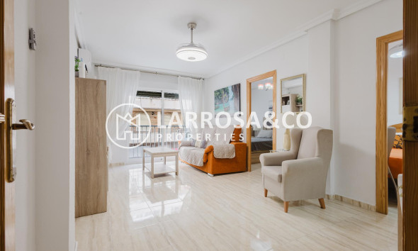 Apartamento - Reventa - Torrevieja - Playa del Acequión