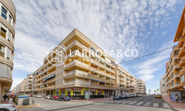 Apartamento - Reventa - Torrevieja - Playa del cura