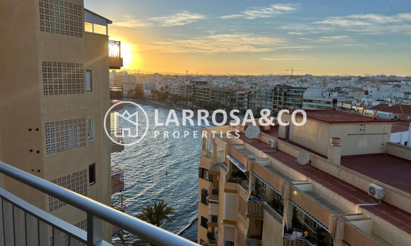 Apartamento - Reventa - Torrevieja - Playa del cura