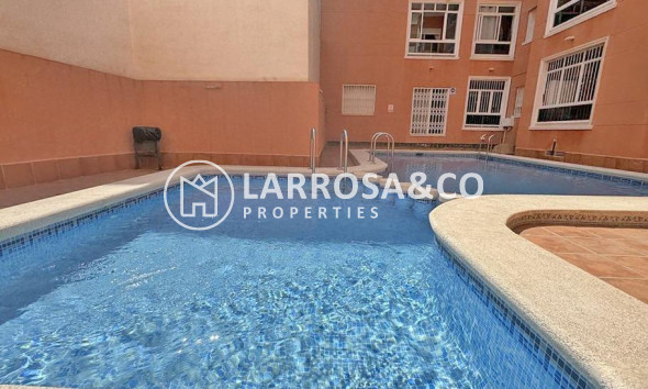 Apartamento - Reventa - Torrevieja - Playa del cura