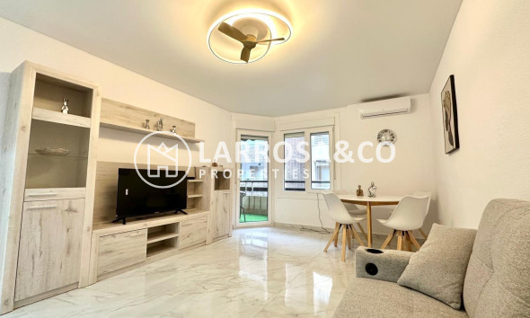 Apartamento - Reventa - Torrevieja - Playa del cura