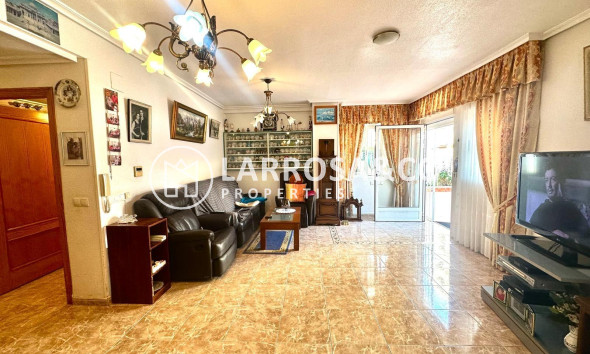 Apartamento - Reventa - Torrevieja - Playa del cura