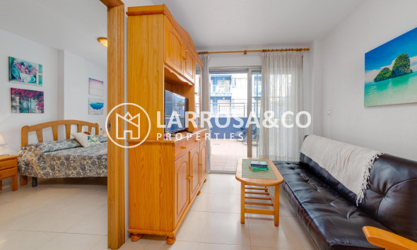 Apartamento - Reventa - Torrevieja - Playa Los Locos