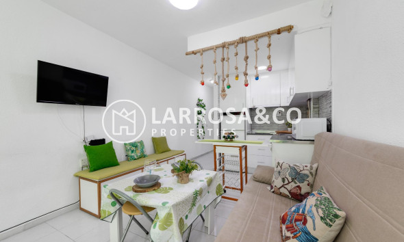 Apartment - A Vendre - Torrevieja - Acequion