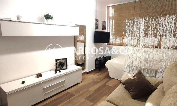 Apartment - A Vendre - Torrevieja - Centro