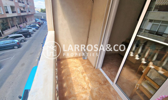 Apartment - A Vendre - Torrevieja - Centro