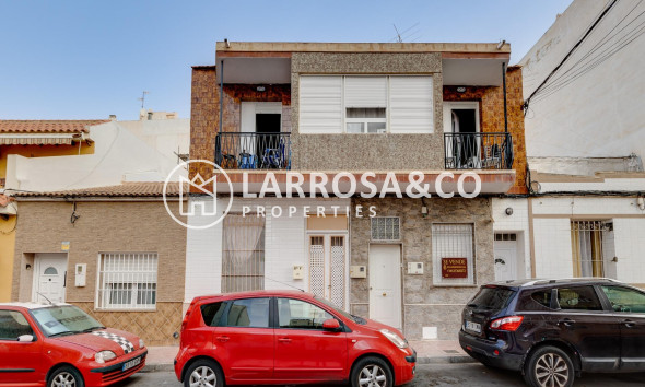 Apartment - A Vendre - Torrevieja - Centro