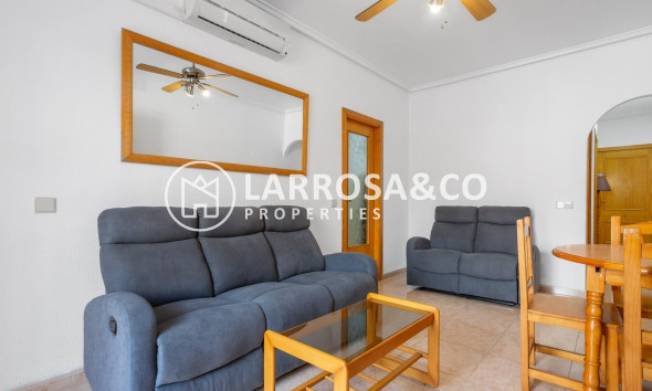 Apartment - A Vendre - Torrevieja - Centro