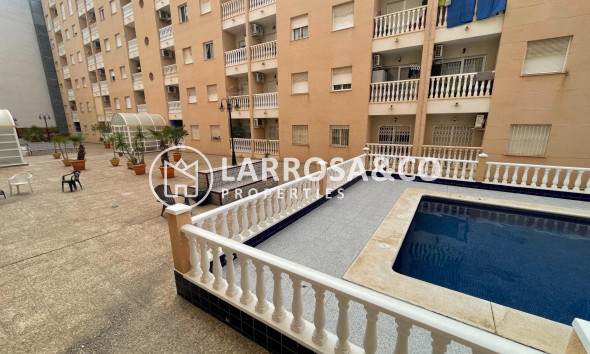 Apartment - A Vendre - Torrevieja - Estacion de autobuses