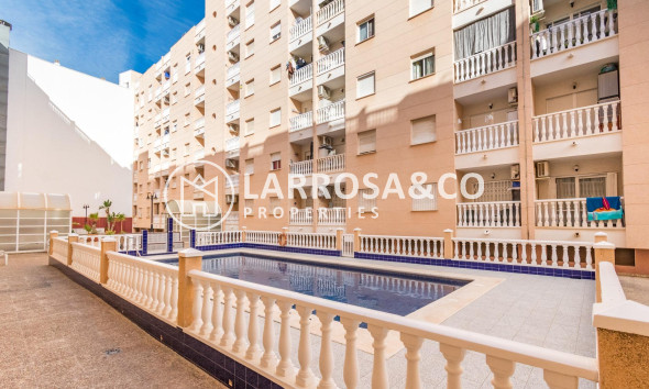 Apartment - A Vendre - Torrevieja - Estacion de autobuses