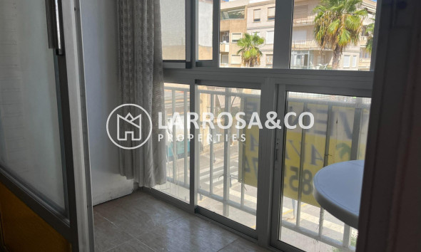 Apartment - A Vendre - Torrevieja - Paseo maritimo