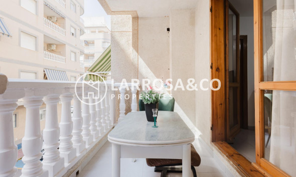 Apartment - A Vendre - Torrevieja - Playa de La Acequion