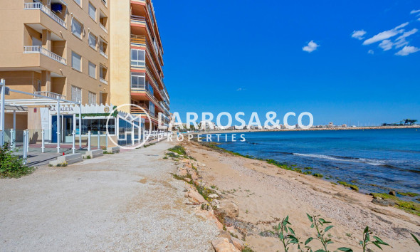 Apartment - A Vendre - Torrevieja - Playa de los Naufragos