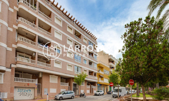 Apartment - A Vendre - Torrevieja - Playa del cura