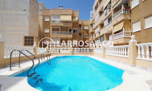 Apartment - A Vendre - Torrevieja - Playa del cura
