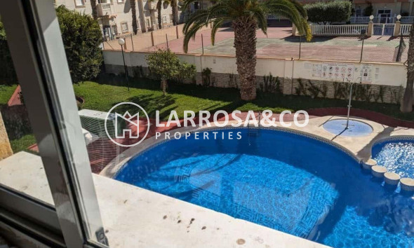 Apartment - A Vendre - Torrevieja - Playa del cura