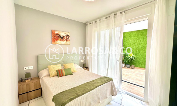 Apartment - A Vendre - Torrevieja - Playa del cura