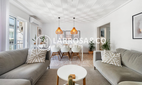 Apartment - A Vendre - Torrevieja - Playa del cura