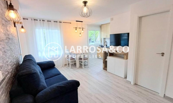 Apartment - Herverkoop - Torrevieja - Acequion