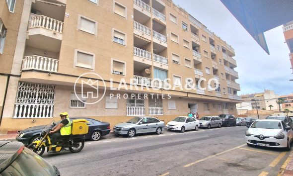 Apartment - Herverkoop - Torrevieja - Centro