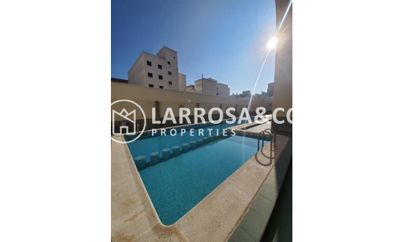 Apartment - Herverkoop - Torrevieja - Centro