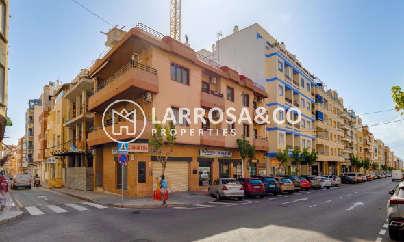 Apartment - Herverkoop - Torrevieja - Centro