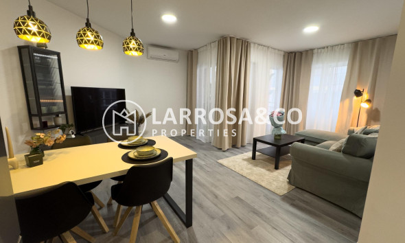 Apartment - Herverkoop - Torrevieja - Curva del Palangre