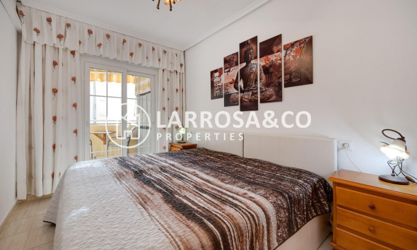 Apartment - Herverkoop - Torrevieja - Estacion de autobuses