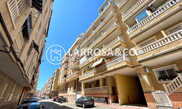 Apartment - Herverkoop - Torrevieja - Los Locos Beach
