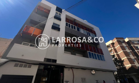 Apartment - Herverkoop - Torrevieja - Parque de las Naciones