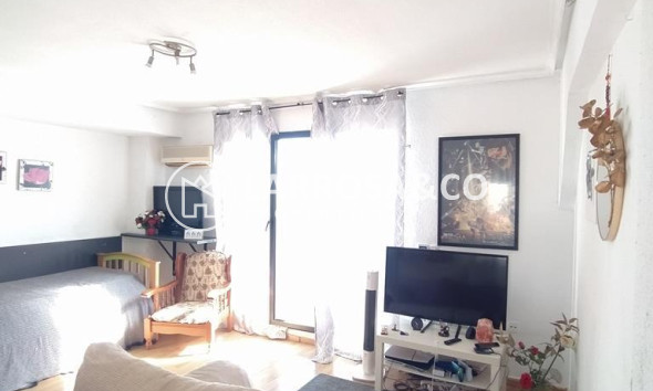 Apartment - Herverkoop - Torrevieja - Punta Prima