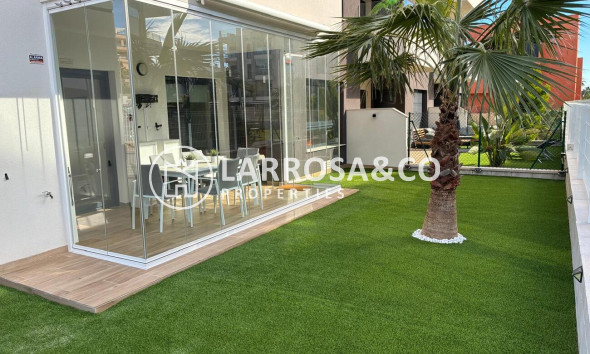 Apartment - Herverkoop - Villamartín - Costa Blanca
