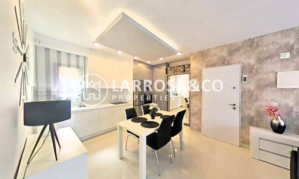 Apartment - Resale - Pilar de la Horadada - La Torre de la Horadada