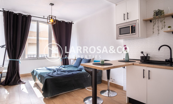 Apartment - Resale - Torrevieja - Costa Blanca