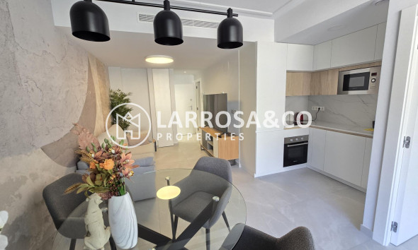 Apartment - Resale - Torrevieja - Estacion de autobuses