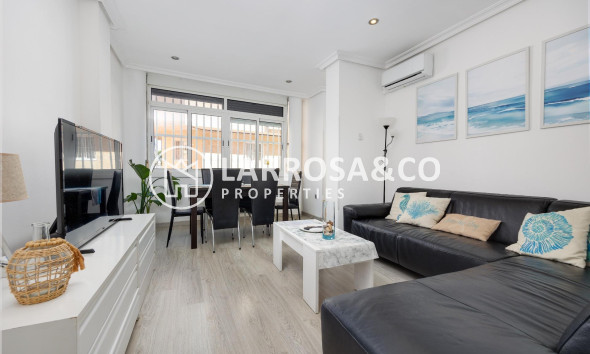 Apartment - Resale - Torrevieja - Los Locos Beach